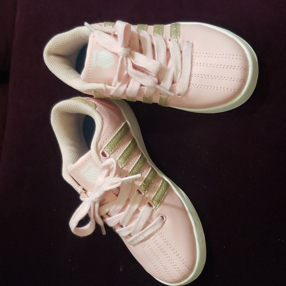 K SWISS COURT